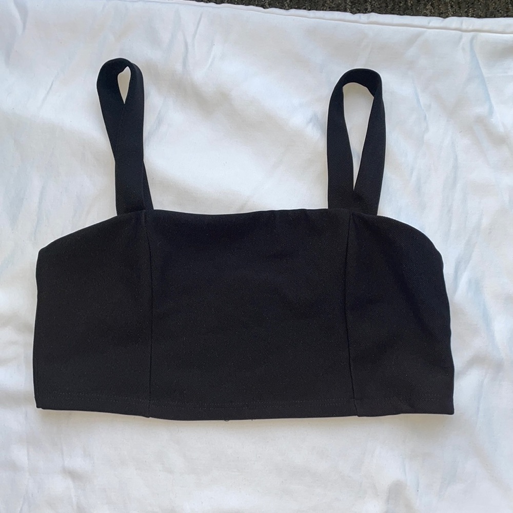 Black strap crop top